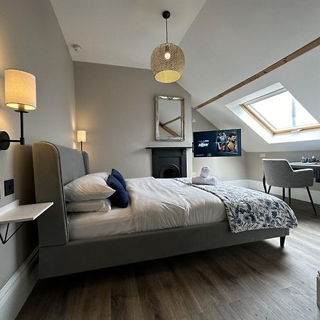 カーディフ ナンバー ワン ハンドレッド ベッド アンド ブレックファスト Bed & Breakfast エクステリア 写真